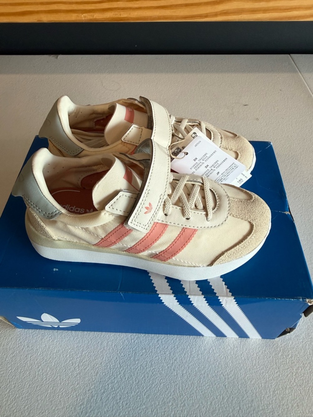 adidas Kids Cream & Pink Velcro Retro Sneaker